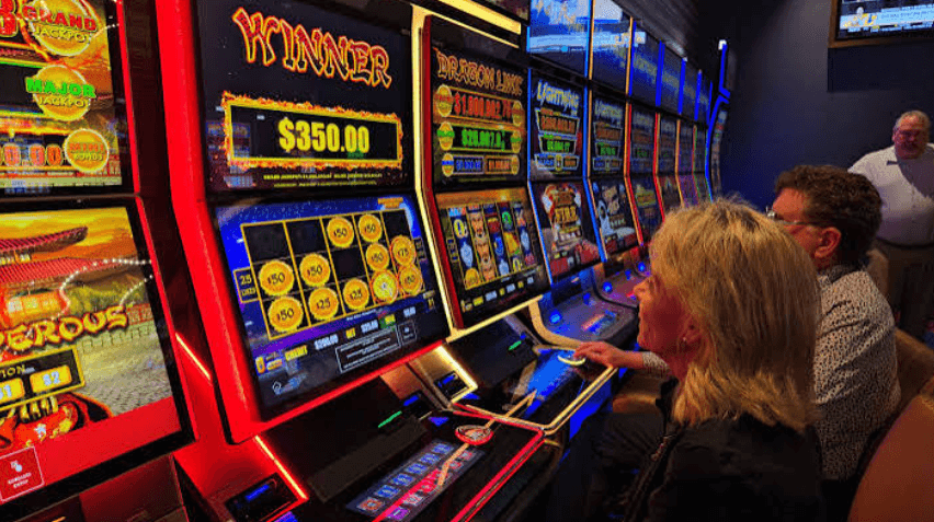 Why online slot pages need clearer information before play